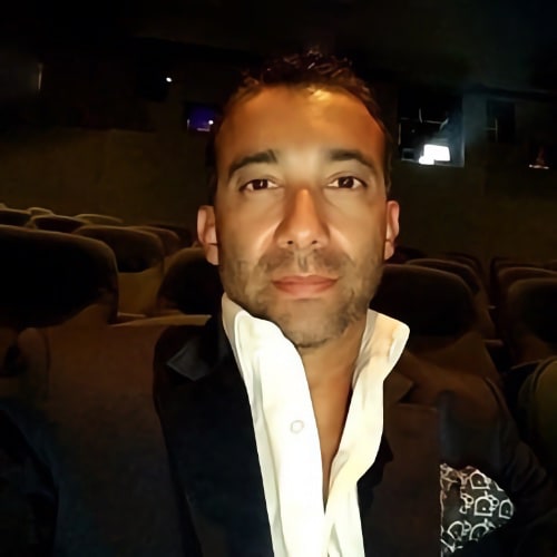 Lucciano Stone headshot